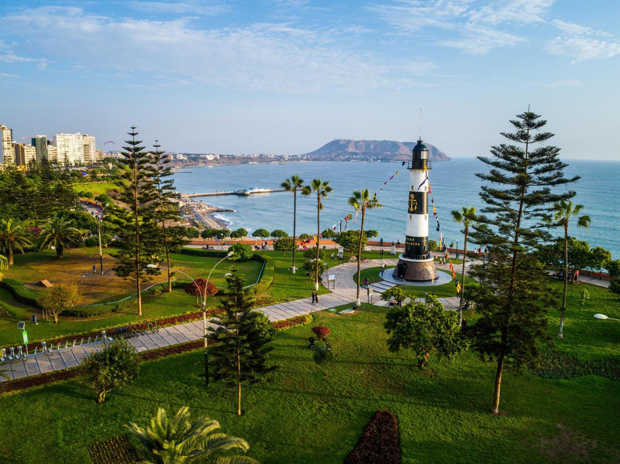 Crowne Plaza Lima By Ihg Hotell Exteriör bild La Paloma Lighthouse